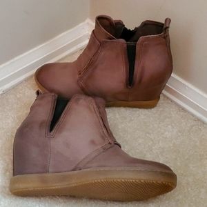 Miz Mooz Brown Leather Wedge Bootie Sz. 9